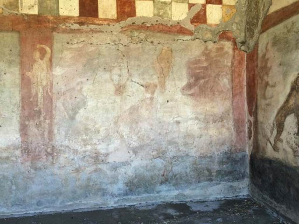 V.4.a Pompeii. April 2015.  Hunting fresco with life-size animals on south-east corner wall of garden area. Photo courtesy of Sharon M. Wolf.