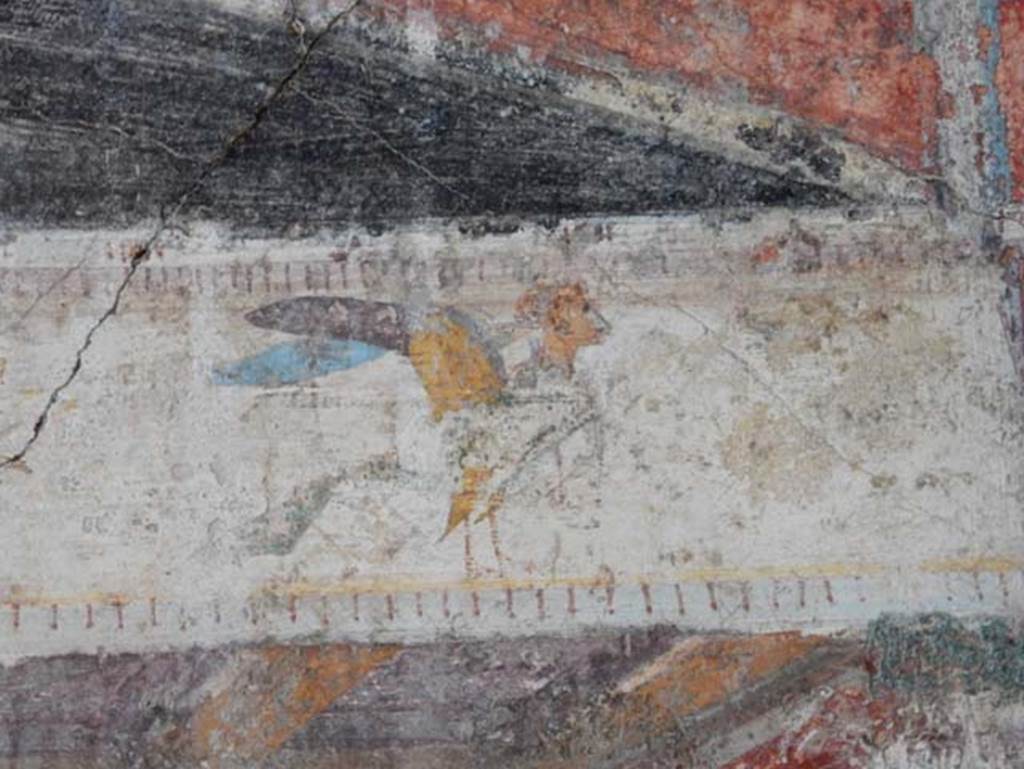 V.4.a Pompeii. May 2015. Detail from upper centre of west wall of cubiculum. 
Photo courtesy of Buzz Ferebee.