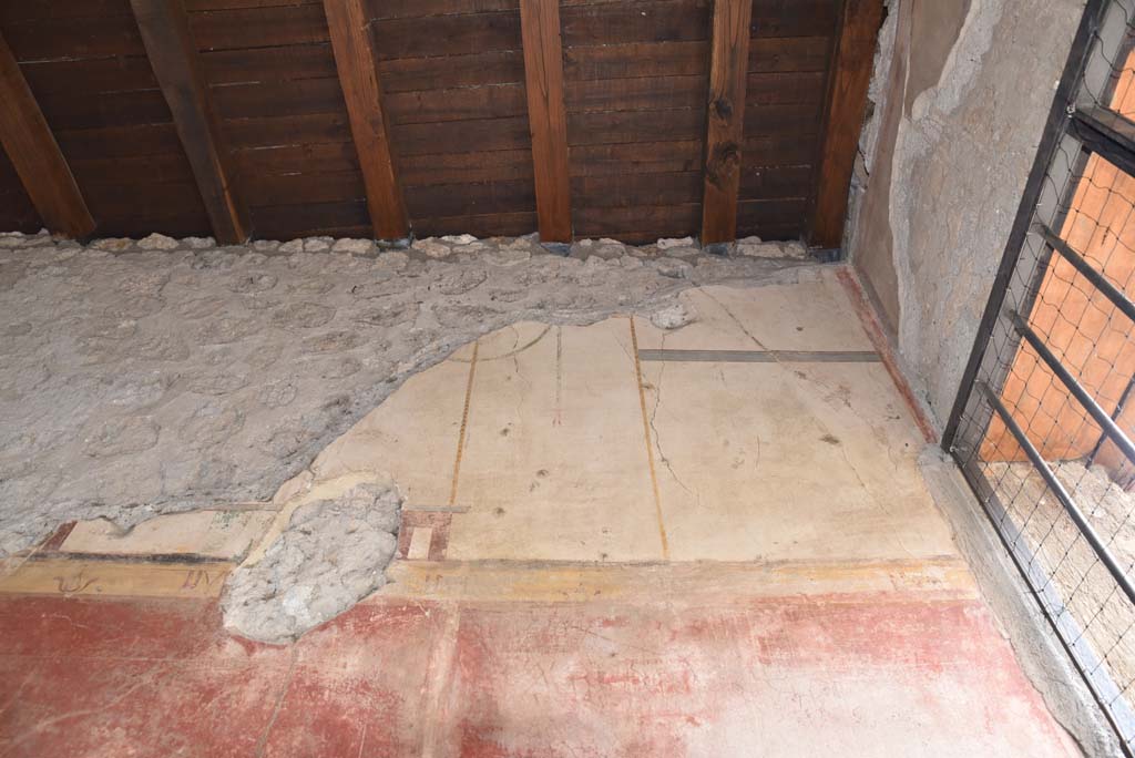 V.4.a Pompeii. March 2018. Looking towards upper west end of south wall of entrance corridor/fauces.   
Foto Annette Haug, ERC Grant 681269 DÉCOR