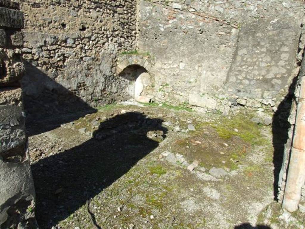 V.4.b Pompeii. March 2009. Doorway to small garden, looking east. According to Jashemski, the small raised garden in the north-east corner of the house (excavated in 1901) had a small portico on the south-west corner. This portico was supported by two masonry columns. The east end of the portico had been made into the kitchen.
See Jashemski, W. F., 1993. The Gardens of Pompeii, Volume II: Appendices. New York: Caratzas. (p.117)