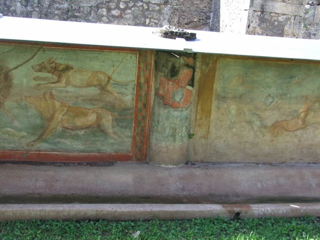V.5.3 Pompeii. March 2009. Room 7, peristyle.  Animal paintings - west side of peristyle.