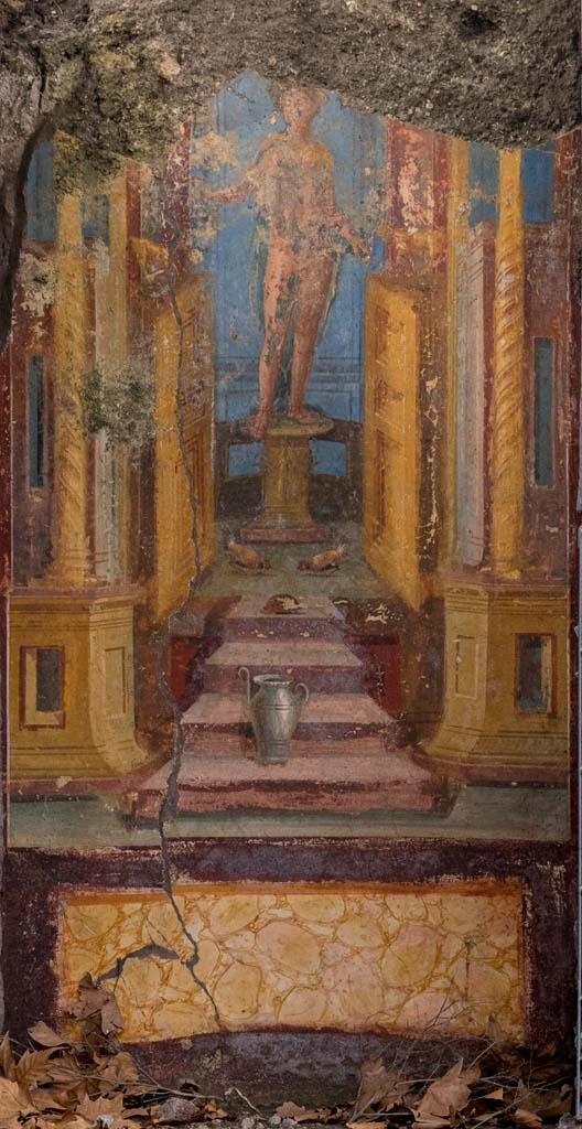 V.6.12, Pompeii. January 2020. Amb. 25.
Looking east to large painted figure of Hermes (Mercury). Photo courtesy of Johannes Eber.
