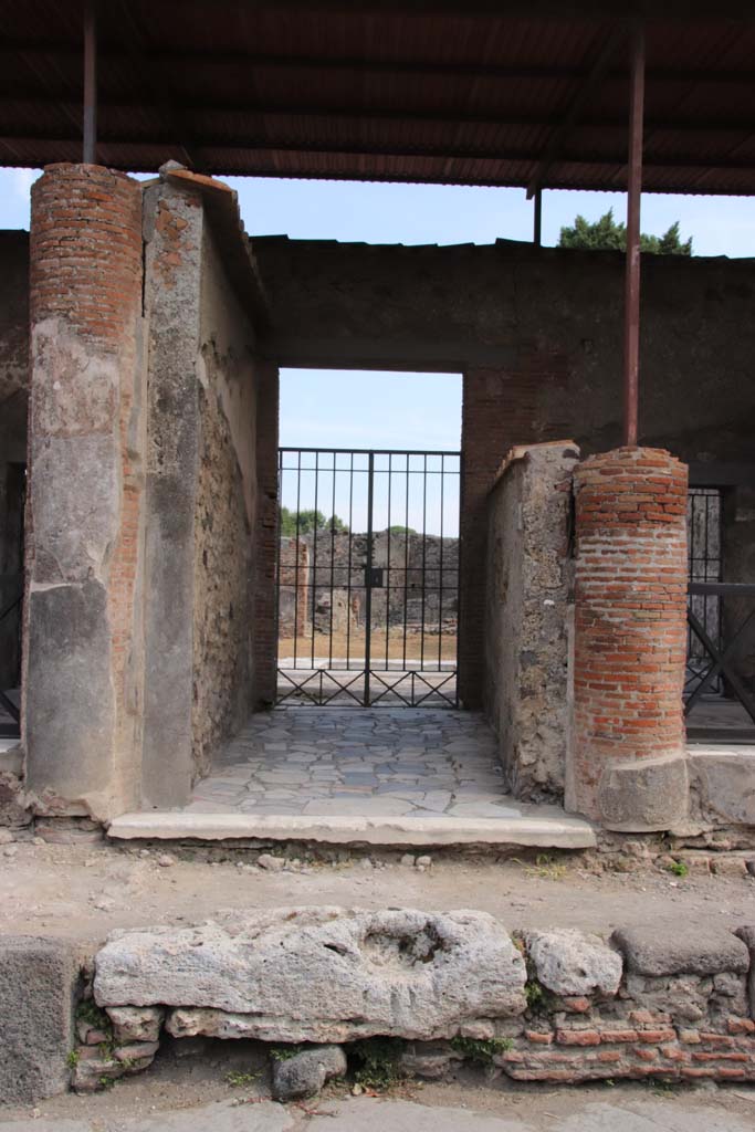 VI.1.7 Pompeii, September 2021. 
Looking east to entrance doorway on Via Consolare. Photo courtesy of Klaus Heese.