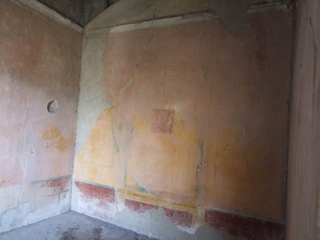 VI.1.10 Pompeii. December 2007. Room 9, south wall of room to south of garden.