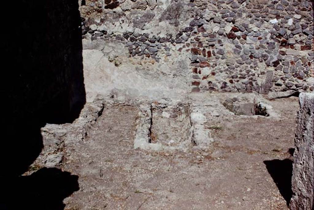 VI.1.15 Pompeii. 1968. Looking towards basins or vats near the east wall. Photo by Stanley A. Jashemski.
Source: The Wilhelmina and Stanley A. Jashemski archive in the University of Maryland Library, Special Collections (See collection page) and made available under the Creative Commons Attribution-Non Commercial License v.4. See Licence and use details.
J68f1988