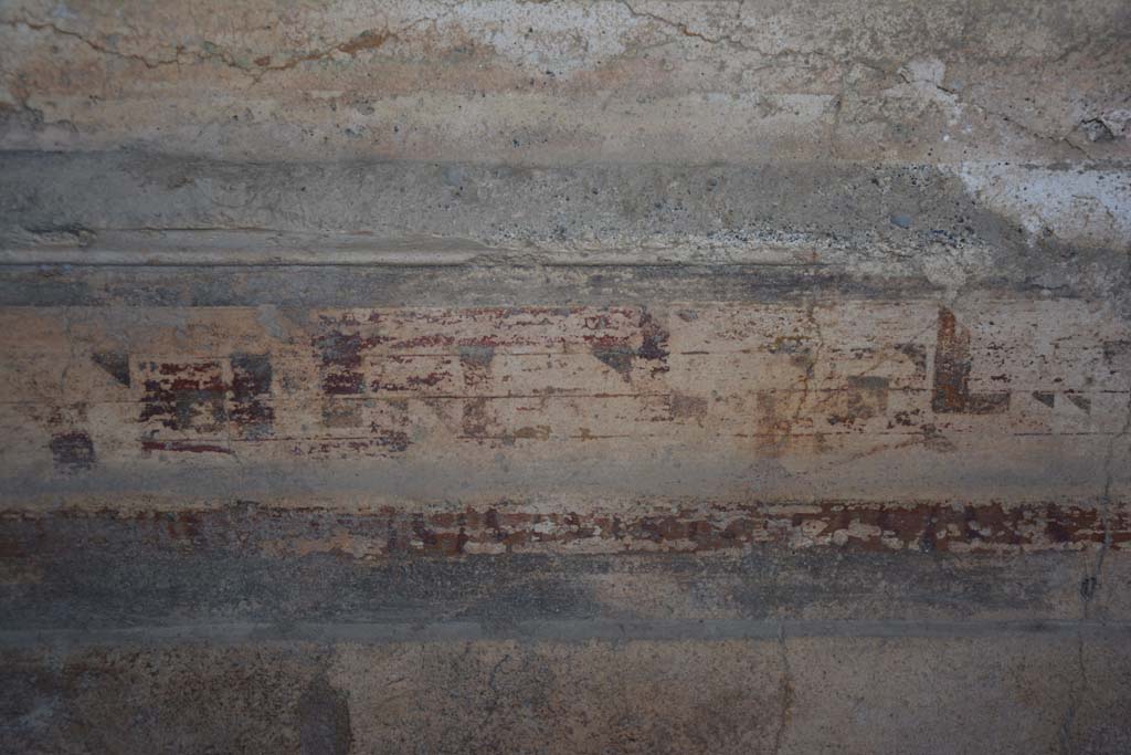 VI.2.4 Pompeii. December 2017. Detail from painted decoration from predella above zoccolo in centre on north wall of oecus.
Foto Annette Haug, ERC Grant 681269 DÉCOR.