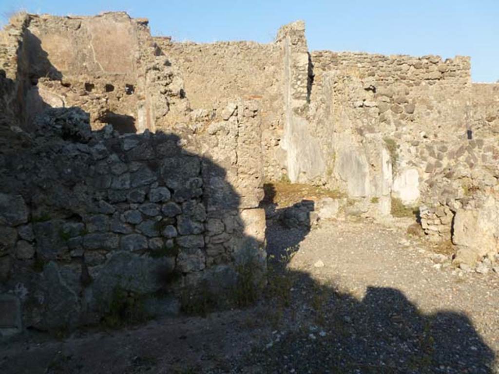 VI.2.10 Pompeii. May 2011. Looking east across atrium, towards rear rooms and garden.
Photo courtesy of Michael Binns.