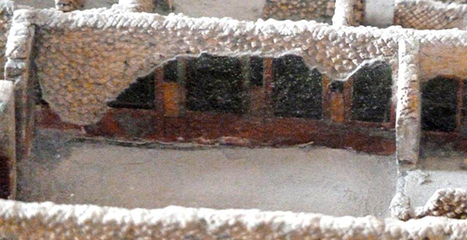 VI.2.22 Pompeii. May 2010. Looking south towards south wall of atrium. 
Model as viewed in Naples Archaeological Museum.