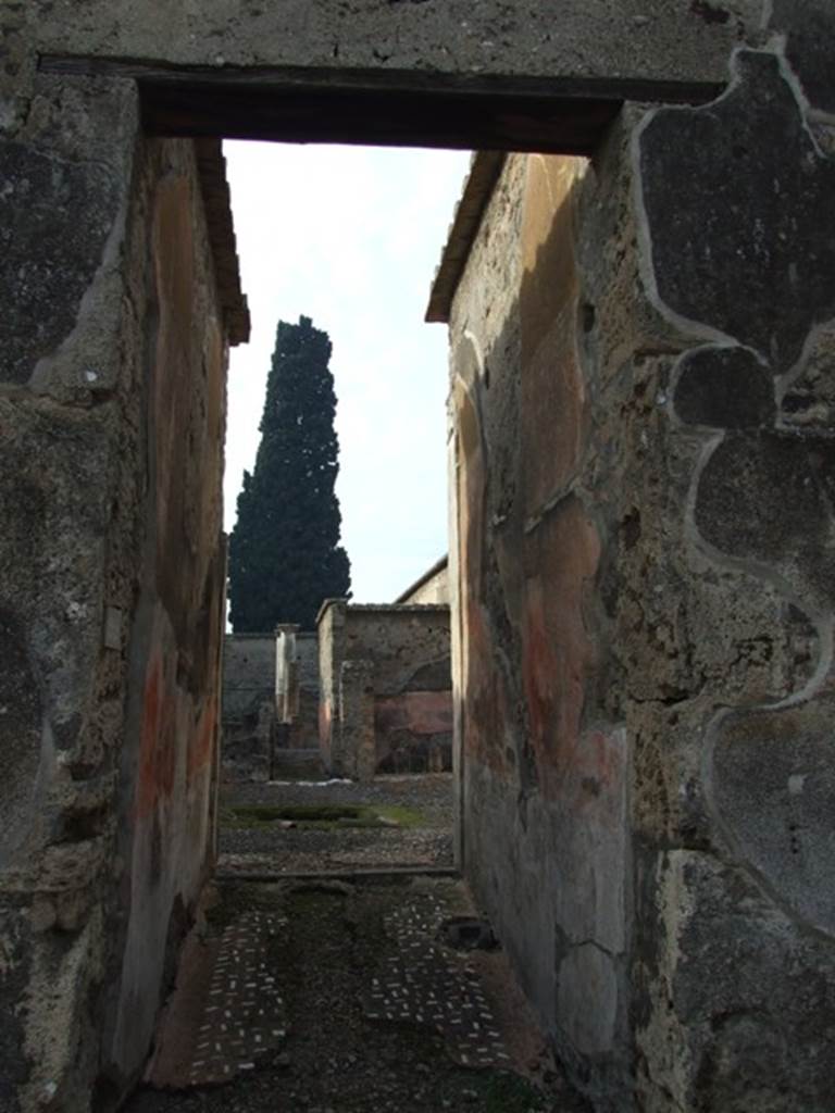 VI.2.22 Pompeii. December 2007.   Entrance  fauces.