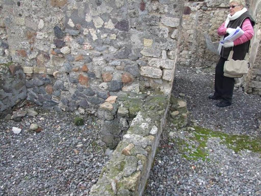 VI.5.3 Pompeii. December 2007. Room 19, western end on left, and doorway to kitchen area on right, leading to atrium area at front of house.
