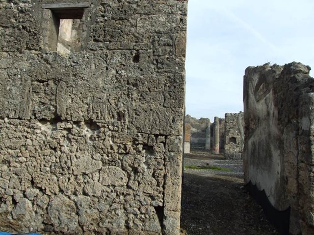 VI.5.5 Pompeii. December 2007. Exterior wall to north of entrance.