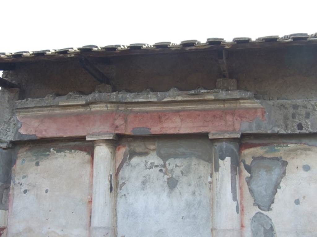 VI.5.5 Pompeii. December 2007. South wall of peristyle with half columns.