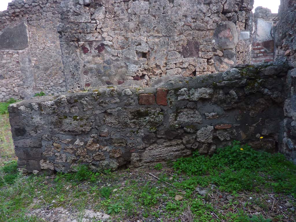 VI.5.9 Pompeii. November 2021. 
Looking towards south wall of cubiculum on north side of entrance corridor. Photo courtesy of Hélène Dessales.