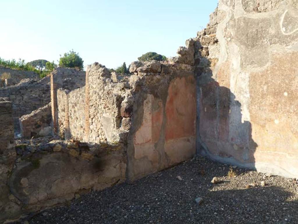 VI.5.10 Pompeii. May 2011. Room 10, north wall, looking towards north-east corner.
