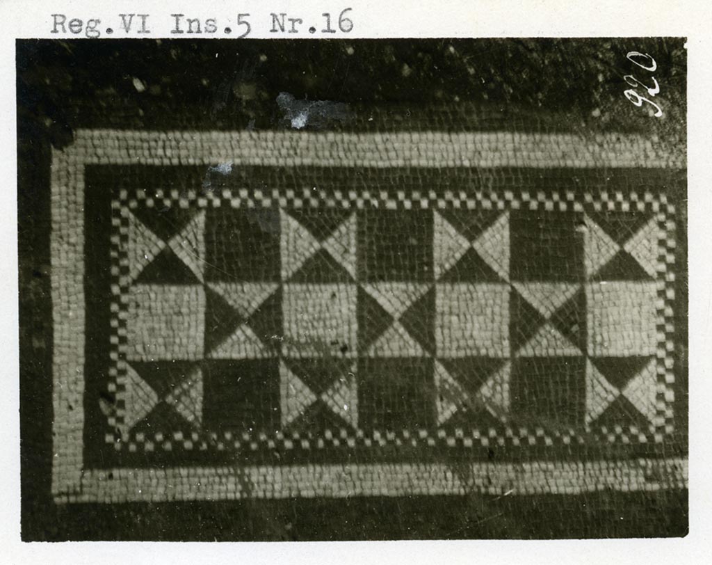 Mystery photo –
VI.5.16 Pompeii, according to Warsher. Pre-1937-39. Mosaic.
Photo courtesy of American Academy in Rome, Photographic Archive. Warsher collection no. 920.