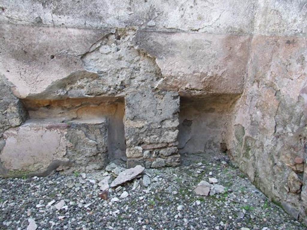 VI.5.17 Pompeii. March 2009. Triclinium, recesses in south-west corner.