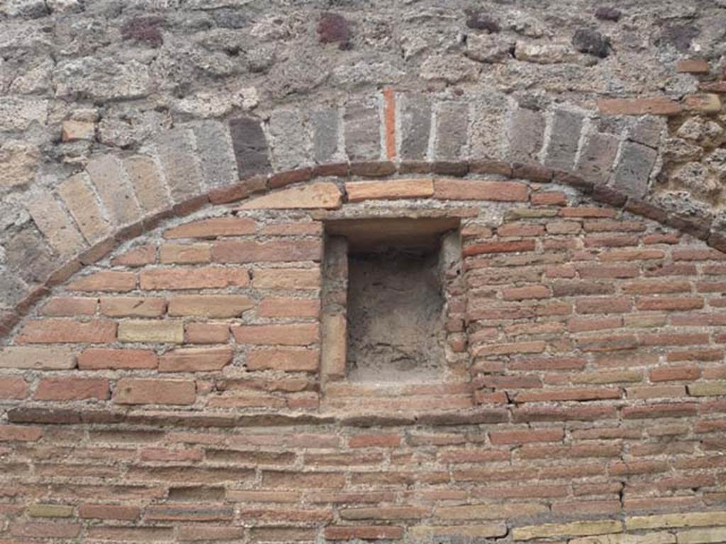 VI.6.17 Pompeii. May 2012. Arched north wall above oven, with recess for plaque, see below. Photo courtesy of Buzz Ferebee.