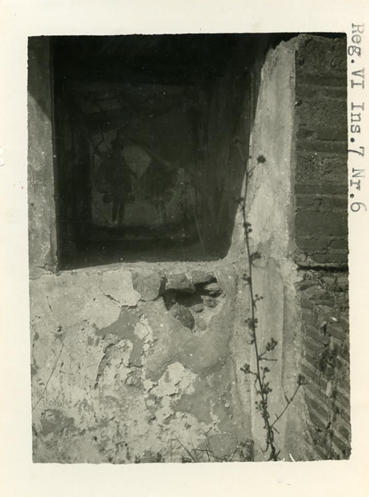 VI.7.6 Pompeii. Pre-1937-39. Rear wall of lararium, with painted figures of the Lares.
Photo courtesy of American Academy in Rome, Photographic Archive. Warsher collection no. 567.