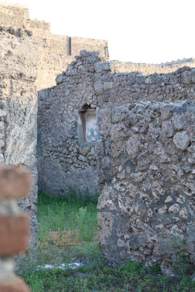 VI.7.9 Pompeii. December 2018. 
Looking towards west wall of south ala. Photo courtesy of Aude Durand.