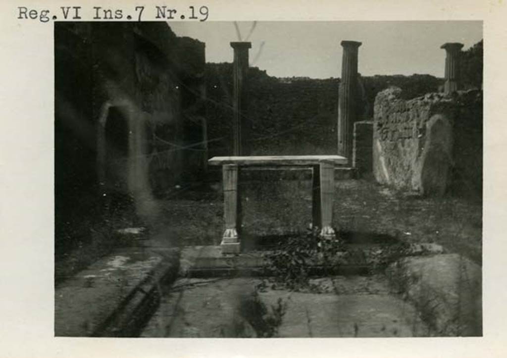 VI.7.19 Pompeii. 1937-1939. Looking west towards marble table.  Photo courtesy of American Academy in Rome, Photographic Archive. Warsher collection no. 460.
