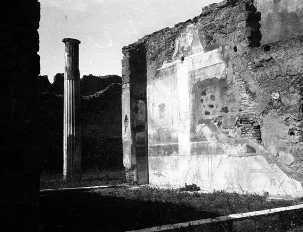 231123 Bestand-D-DAI-ROM-W.1226.jpg
VI.7.20 Pompeii.  W.1226. North wall of tablinum, looking north-west towards peristyle.
According to Bragantini, in the centre of the north wall would have been a painting of Narcissus. Now removed to the Naples Archaeological Museum, inventory number 9388.
See Bragantini, de Vos, Badoni, 1983. Pitture e Pavimenti di Pompei, Parte 2. Rome: ICCD. (p.155)
Photo by Tatiana Warscher. With kind permission of DAI Rome, whose copyright it remains. 
See http://arachne.uni-koeln.de/item/marbilderbestand/231123