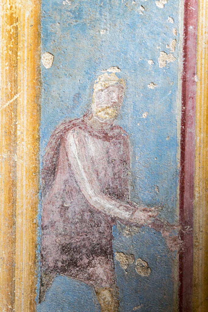 VI.7.23 Pompeii. October 2023. 
Cubiculum, detail of central figure from east wall of south alcove. Photo courtesy of Johannes Eber.