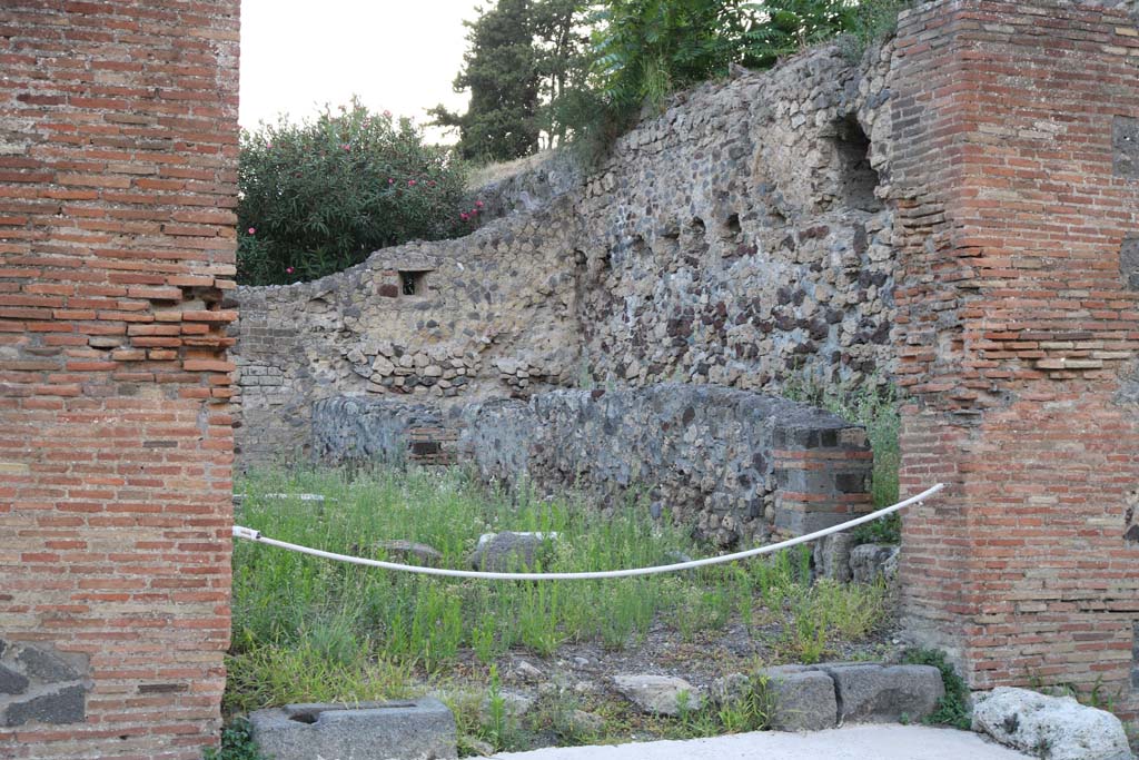 VI.7.26 Pompeii. December 2018. 
Looking north-west towards north wall from entrance on Via di Mercurio. Photo courtesy of Aude Durand.