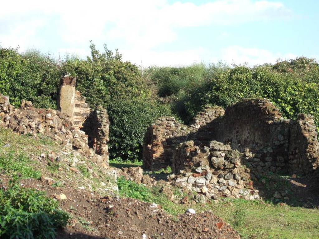 VI.9.1 Pompeii. December 2005. Remains of rooms on east side of houses. For these rooms, see VI.9.14.
