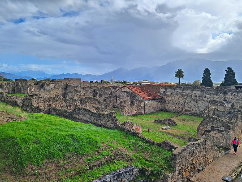 VI.9.1 Pompeii. November 2023. 
Looking south-east from entrance doorway of Tower XI across atrium, on right. Photo courtesy of Giuseppe Ciaramella.