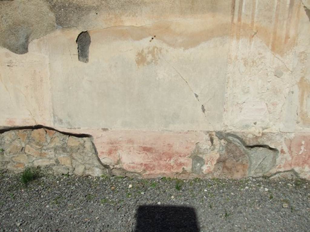 VI.9.2 Pompeii.  March 2009.  Peristyle 16.  North wall.