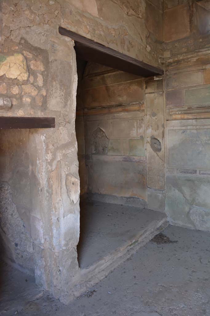 VI.9.3 Pompeii. September 2019. Cubiculum 3, alcove in south wall of cubiculum.
Foto Annette Haug, ERC Grant 681269 DÉCOR.