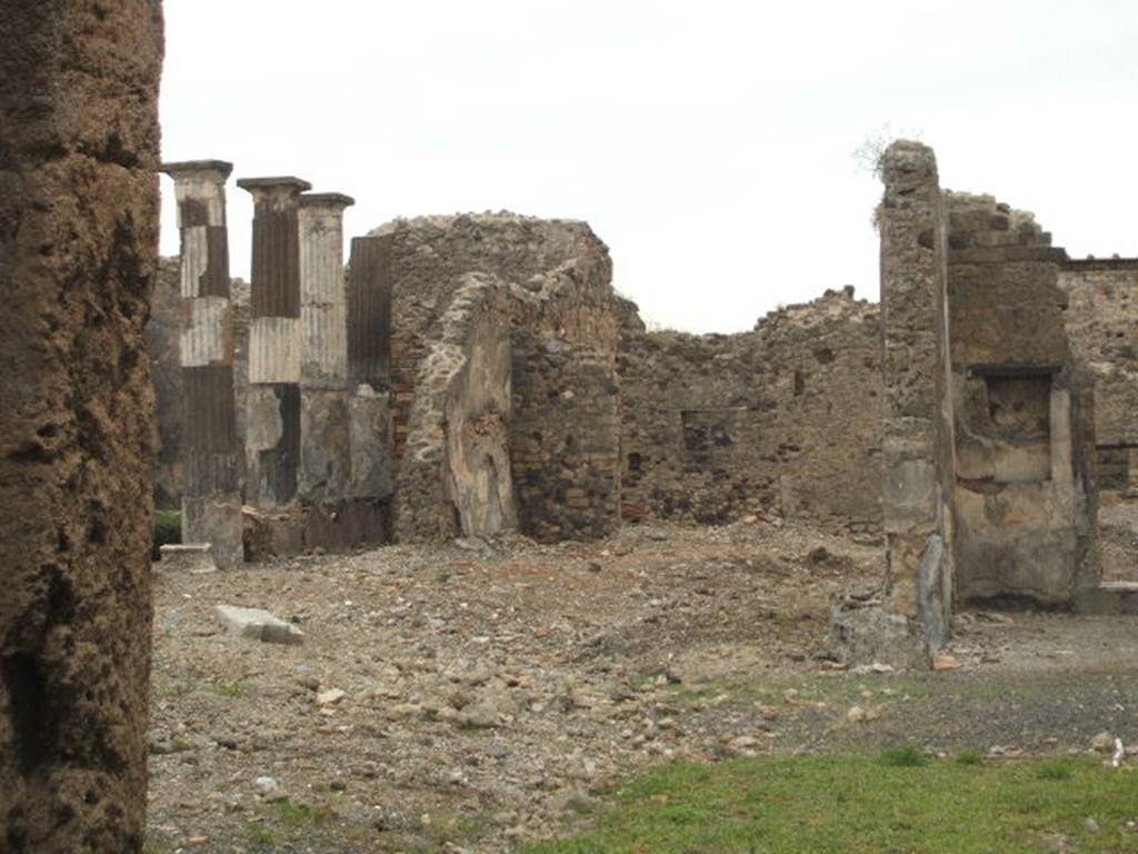 VI.9.5 Pompeii. May 2005. Remains of north-east side of Corinthian atrium 16, also damaged by the bombing of VI.9.3 in September 1943. This would have been the site of the triclinium 27, and in it was found an important mosaic on 27th April 1829. 
See Pagano, M. and Prisciandaro, R., 2006. Studio sulle provenienze degli oggetti rinvenuti negli scavi borbonici del regno di Napoli.  Naples: Nicola Longobardi, (p.141). PAH II, 222, III,97.