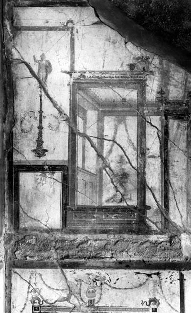 231931 Bestand-D-DAI-ROM-W.299.jpg
VI.9.6 Pompeii. W.299. Room 16, detail from north wall.
Photo by Tatiana Warscher. With kind permission of DAI Rome, whose copyright it remains. 
See http://arachne.uni-koeln.de/item/marbilderbestand/231931