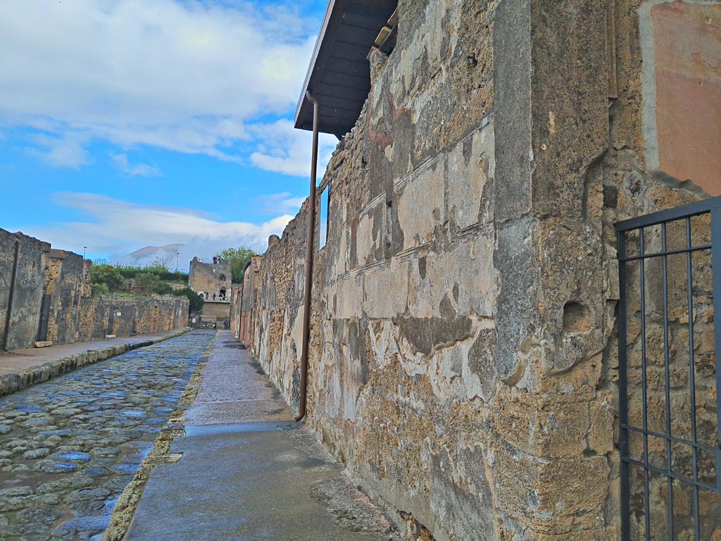VI.9.6 Pompeii. November 2023. 
Looking north along east side of Via di Mercurio, from entrance doorway. Photo courtesy of Giuseppe Ciaramella.