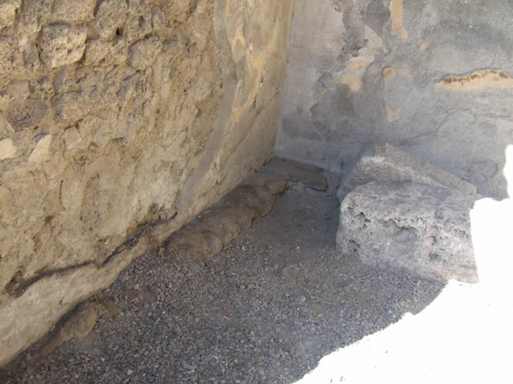 VI.9.6 Pompeii. March 2009. Room 11, north-west corner.