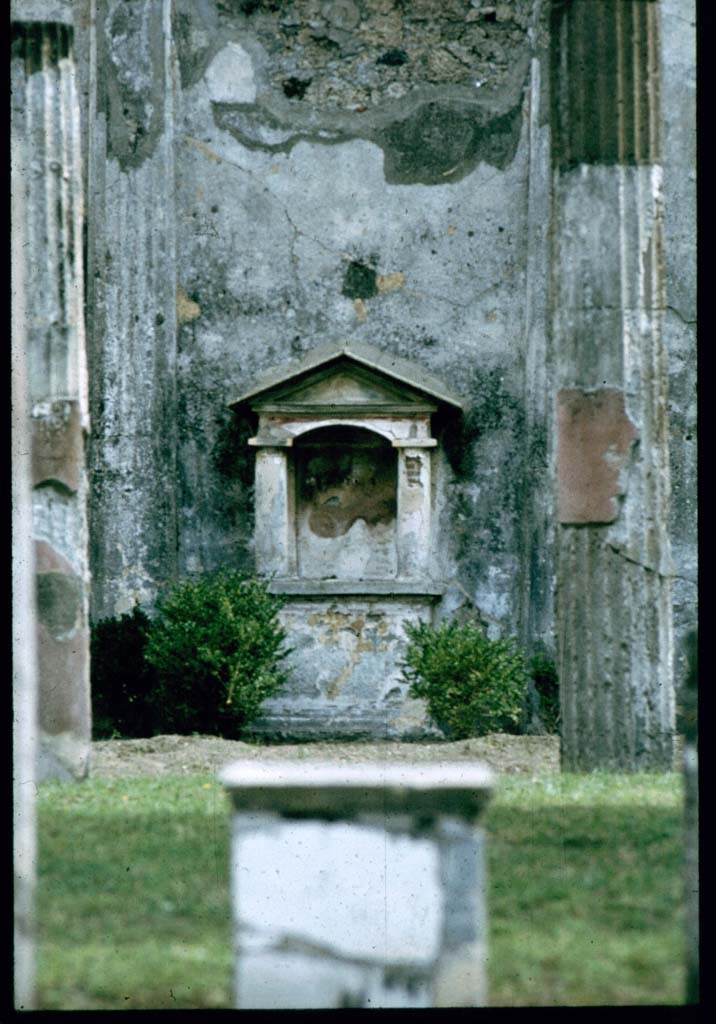 VI.9.6 Pompeii. 1970’s. Room 17, garden area. 
Photographed 1970-79 by Günther Einhorn, picture courtesy of his son Ralf Einhorn.