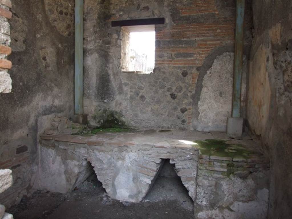 VI.9.7 Pompeii. March 2009. Room 4, hearth in kitchen.