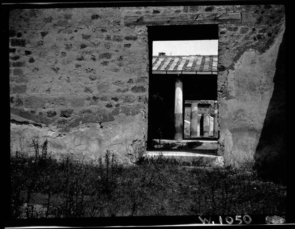 230561 Bestand-D-DAI-ROM-W.1050.jpg
VI.9.7 Pompeii. W1050. Looking towards north wall of room 2, atrium, and doorway into and across peristyle 6 of VI.9.6.
Photo by Tatiana Warscher. With kind permission of DAI Rome, whose copyright it remains. 
See http://arachne.uni-koeln.de/item/marbilderbestand/230561