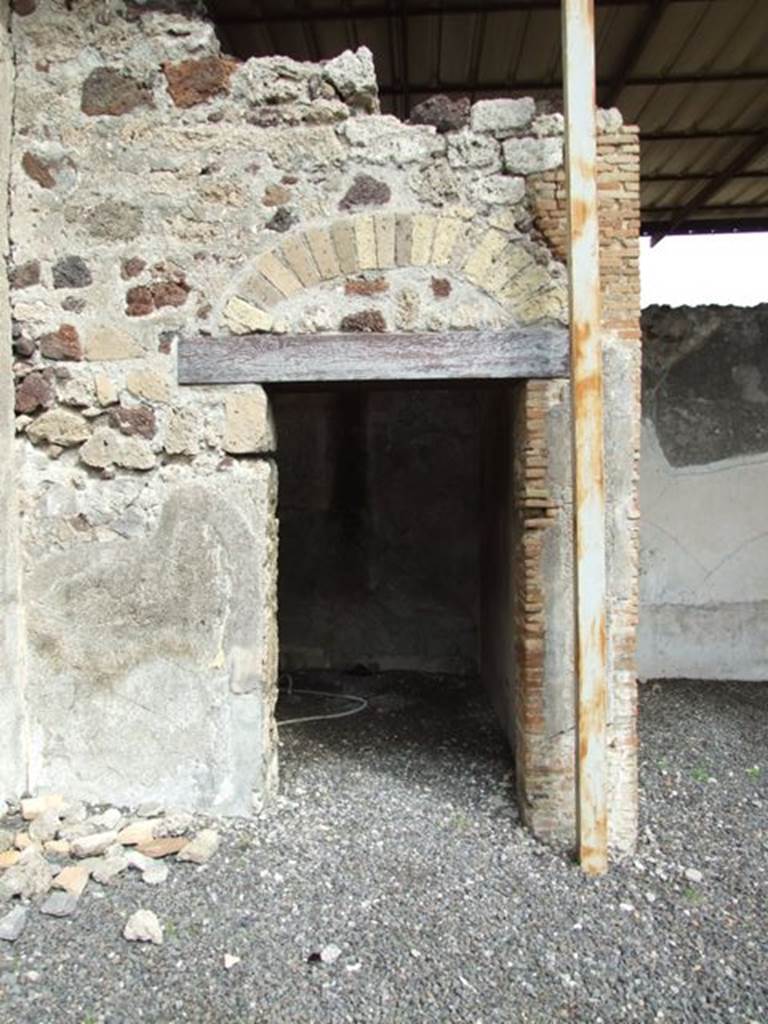 VI.9.7 Pompeii.  March 2009. Room 9.  Cubiculum on east side of atrium.
