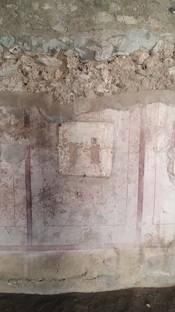 VI.10.1/19 Pompeii. July 2021. Fresco on south wall of rear room.
Foto Annette Haug, ERC Grant 681269 DÉCOR.