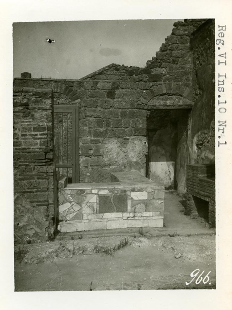 VI.10.1 Pompeii. Pre-1937-39. Looking east towards counter and entrance doorway. 
Photo courtesy of American Academy in Rome, Photographic Archive. Warsher collection no. 966.