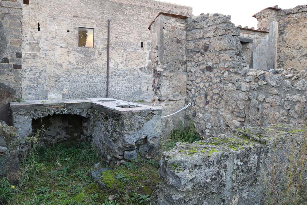 VI.10.3 Pompeii. December 2018. 
Looking west from rear of counter towards doorway onto Via di Mercurio. Photo courtesy of Aude Durand.