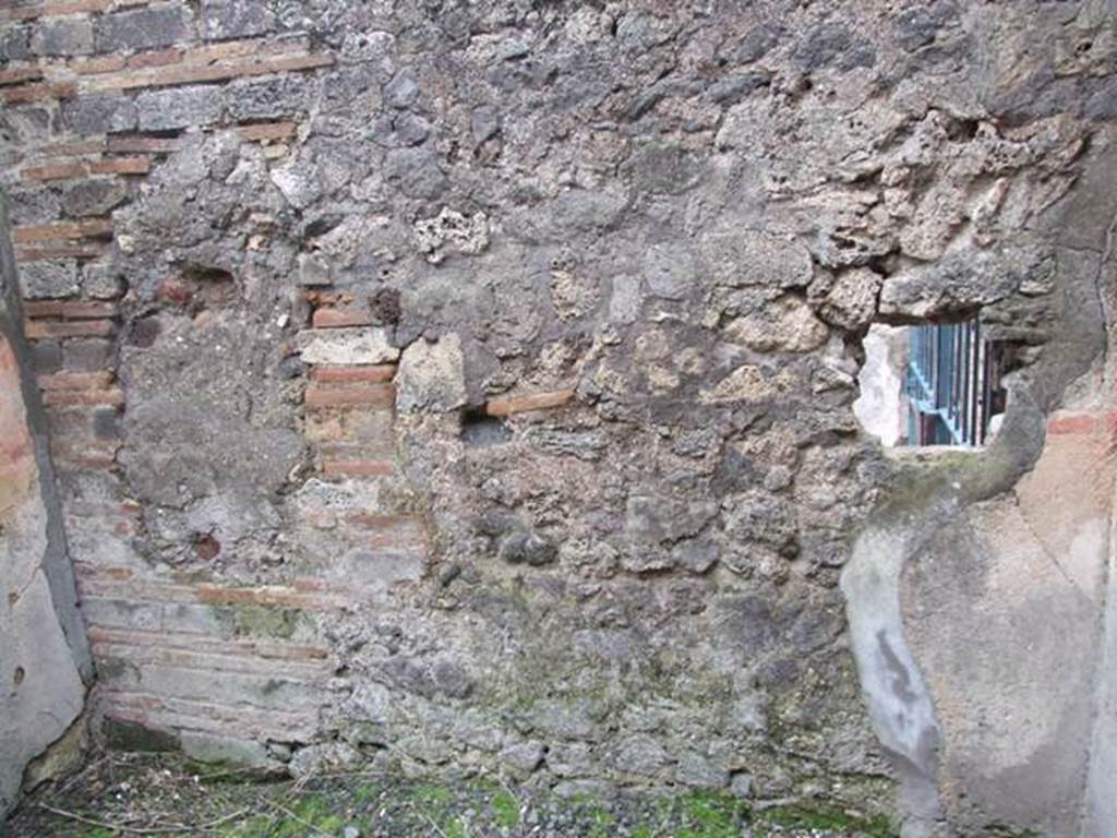 VI.10.7 Pompeii. March 2009. Room 3, south wall. According to Bragantini, the walls in this room were painted with a black dado. The middle zone was red, divided into panels.
See Bragantini, de Vos, Badoni, 1983. Pitture e Pavimenti di Pompei, Parte 2. Rome: ICCD. (p.233, cubiculo 9)