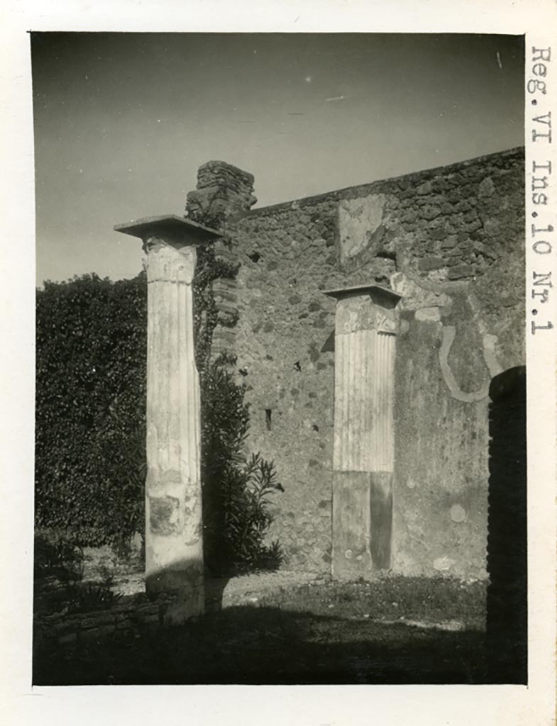 VI.10.11 Pompeii but shown as VI.10.1 on photo. Pre-1937-39. Pillar and column near east wall in garden.
Photo courtesy of American Academy in Rome, Photographic Archive. Warsher collection no. 1195.