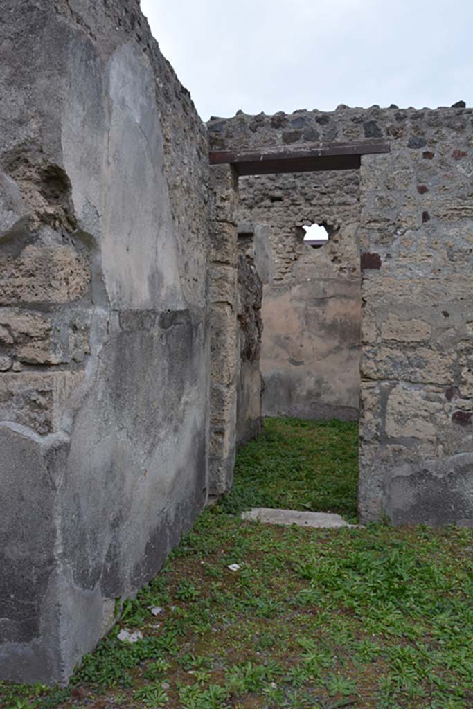 VI.11.9 Pompeii. October 2017. 
South-west corner of atrium, with doorway into room 4, corridor leading to room 5. Looking west.
Foto Annette Haug, ERC Grant 681269 DÉCOR