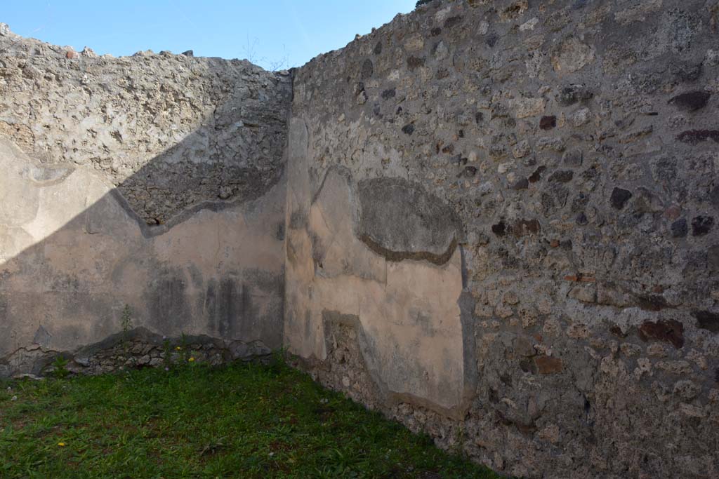 VI.11.9 Pompeii. October 2017. Room 5, south-east corner. 
Foto Annette Haug, ERC Grant 681269 DÉCOR