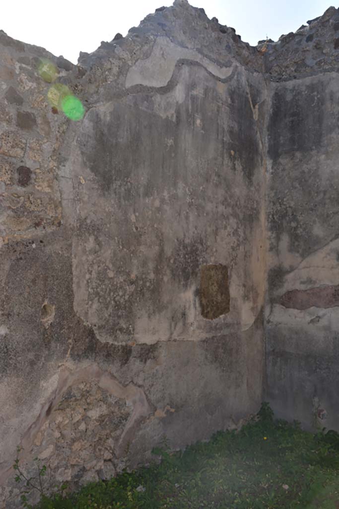 VI.11.9 Pompeii. October 2017. 
Room 7, looking towards south wall in south-west corner.
Foto Annette Haug, ERC Grant 681269 DÉCOR