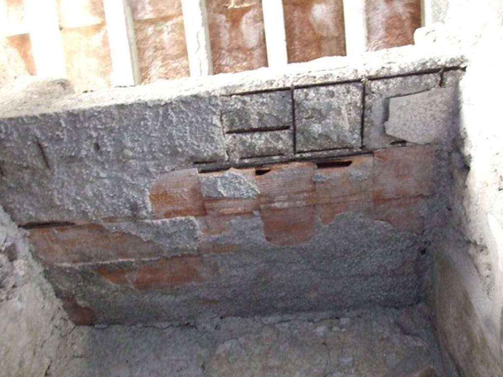 VI.11.9 Pompeii. December 2007. Room 22, terracotta box tiles for heating in ceiling at east end of caldarium.