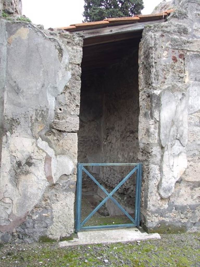 VI.11.9 Pompeii. March 2009. Doorway to room 2.