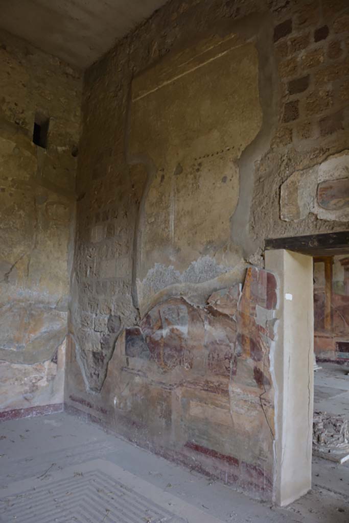 VI.11.10 Pompeii. October 2017. Room 42, looking towards east wall at north end.
Foto Annette Haug, ERC Grant 681269 DÉCOR